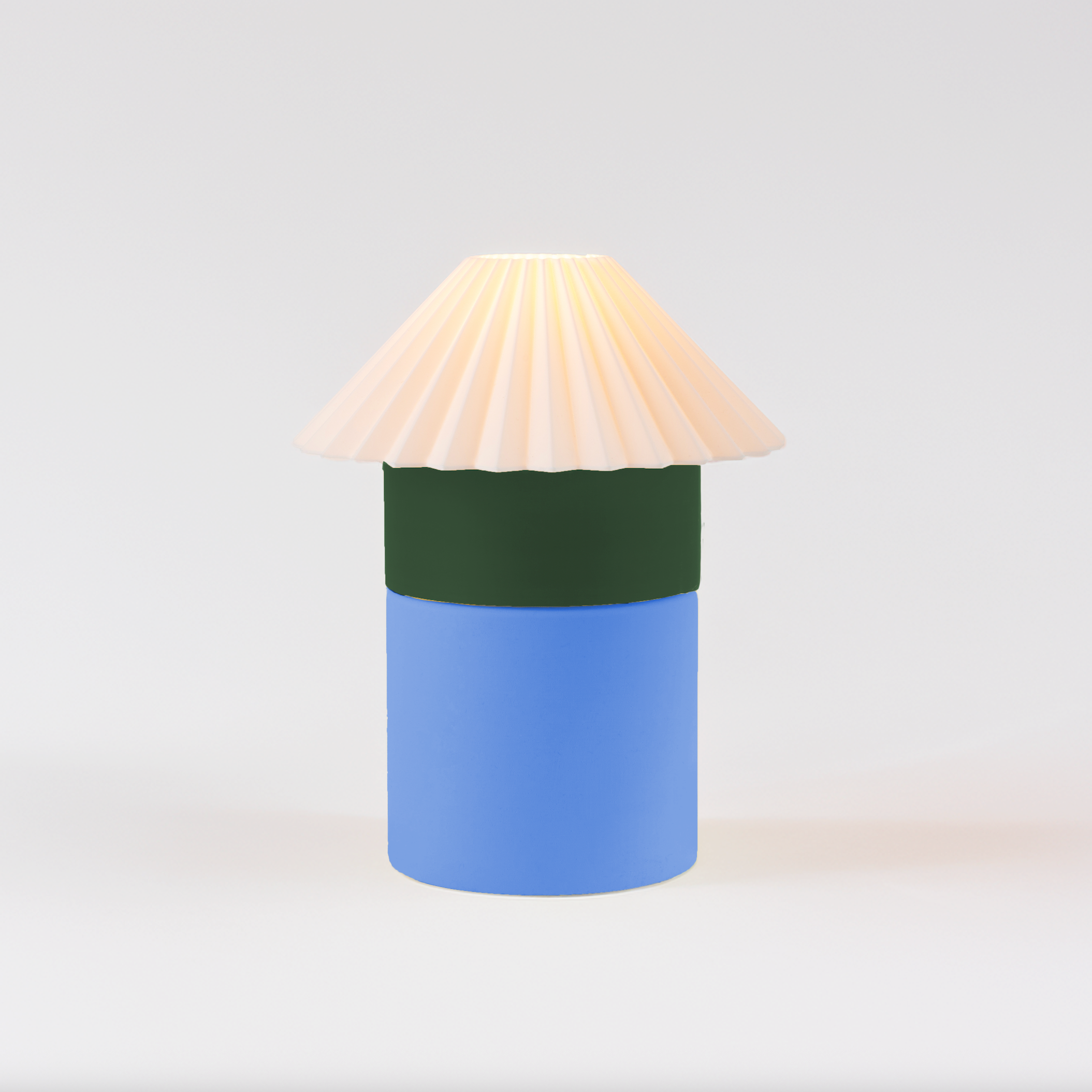 Cici Lamp – Medium in Moss by Nella Home – colorful, modular, stackable table lamp
Cute aesthetic colorful lamp for dopamine decor lovers
Modular, Scandinavian style modern lighting in Moss – sustainable PLA table lamp
Two-toned Color-block home decor – Moss Cici medium