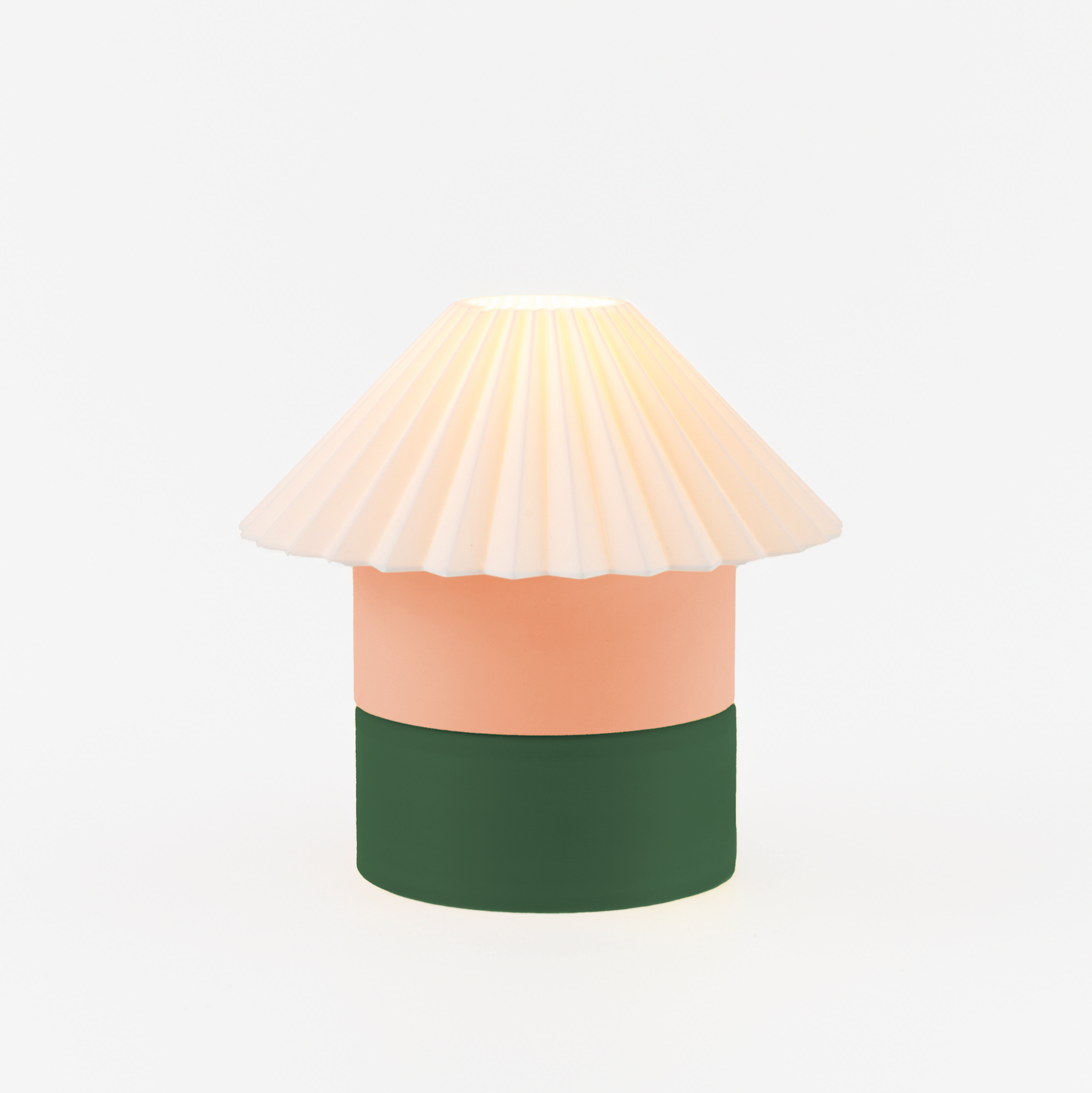Cici Lamp – Small in Salmon by Nella Home – colorful modular table lamp
Cute aesthetic colorful lamp for dopamine decor lovers
Modular, Scandinavian style modern lighting in Salmon – sustainable PLA table lamp
Color-block decor – Salmon Cici Small