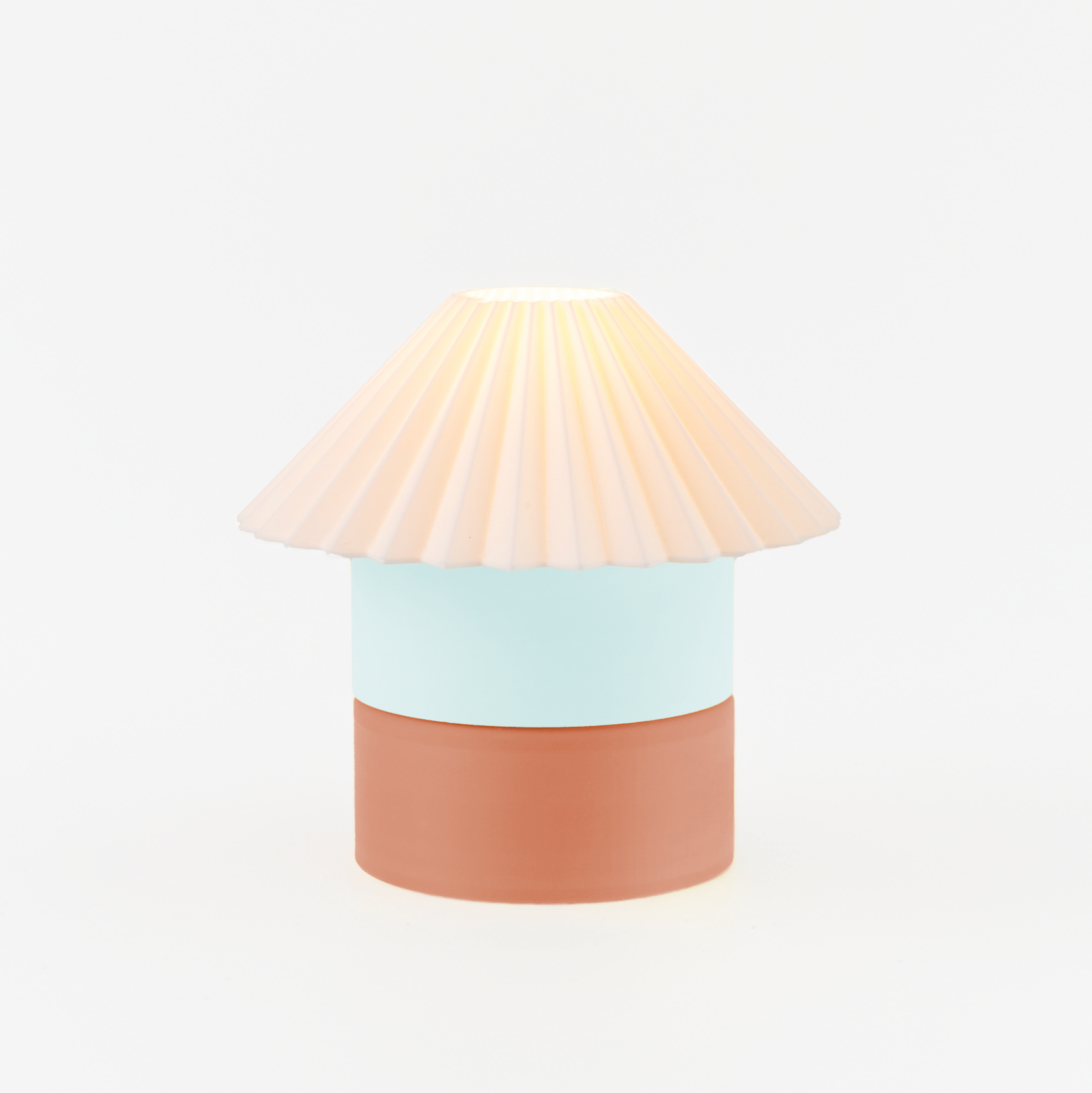 Cici Lamp – Small in Terracotta by Nella Home – colorful modular table lamp
Cute aesthetic colorful lamp for dopamine decor lovers
Modular, Scandinavian style modern lighting in Terracotta – sustainable PLA table lamp
Color-block decor – Terracotta Cici Small