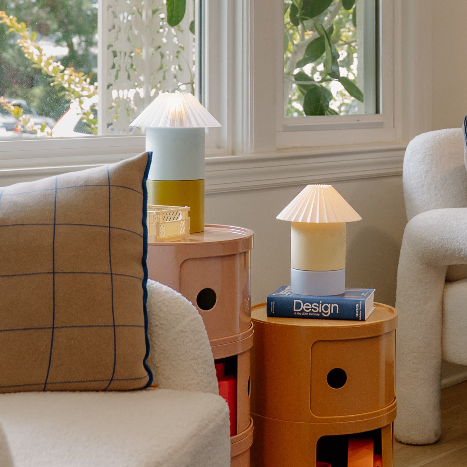 Cici Lamp  by Nella Home – colorful modular table lamp
Cute aesthetic colorful lamp for dopamine decor lovers
Modular, Scandinavian style modern lighting - sustainable PLA table lamp
Color-block home decor 